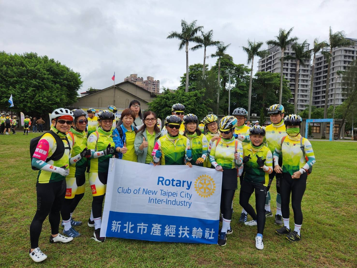 LINE_ALBUM_1121021歡送公益單車環島勇士騎程_231023_101.jpg