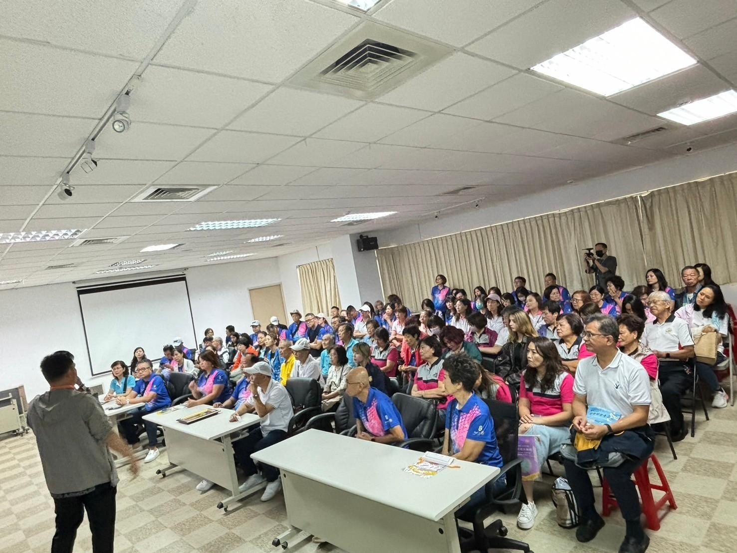 LINE_ALBUM_1131009新北市第五八分區聯合職業参訪_241010_2.jpg