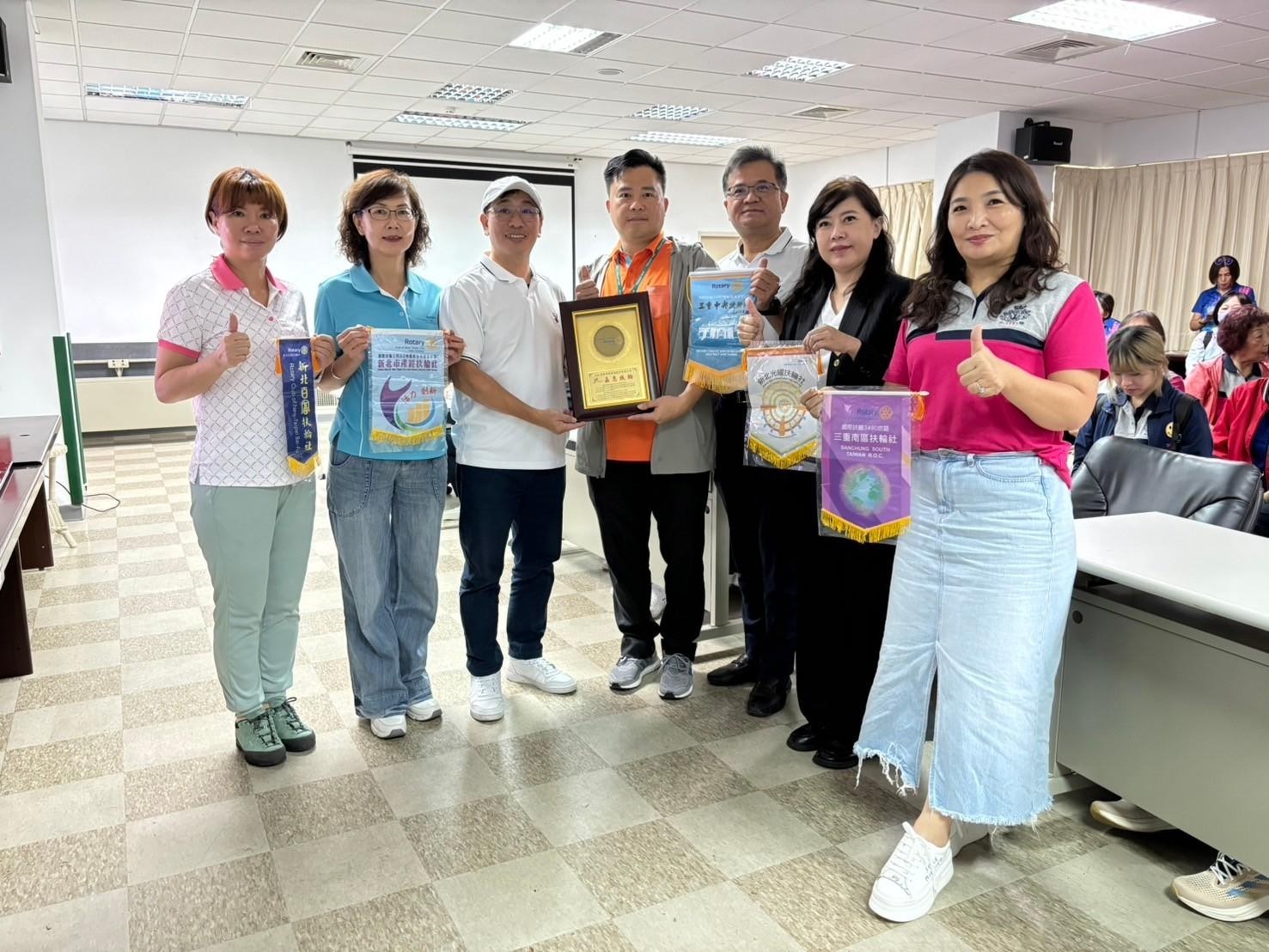 LINE_ALBUM_1131009新北市第五八分區聯合職業参訪_241010_36.jpg