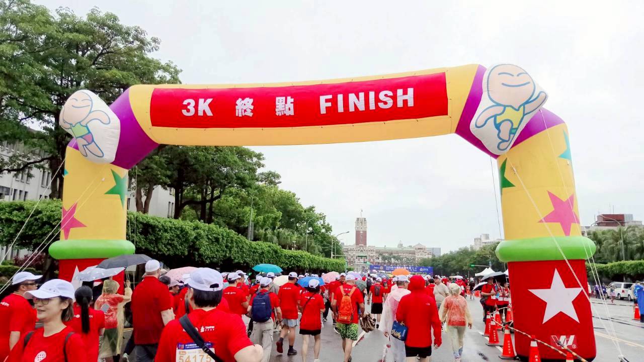 LINE_ALBUM_1150613-2026台北國際扶輪年會根除小兒麻痺3K_12.5K路跑_260613_1 - 複製.jpg